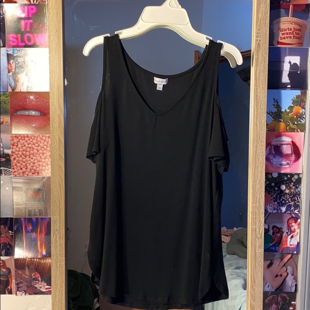 black top size women’s medium